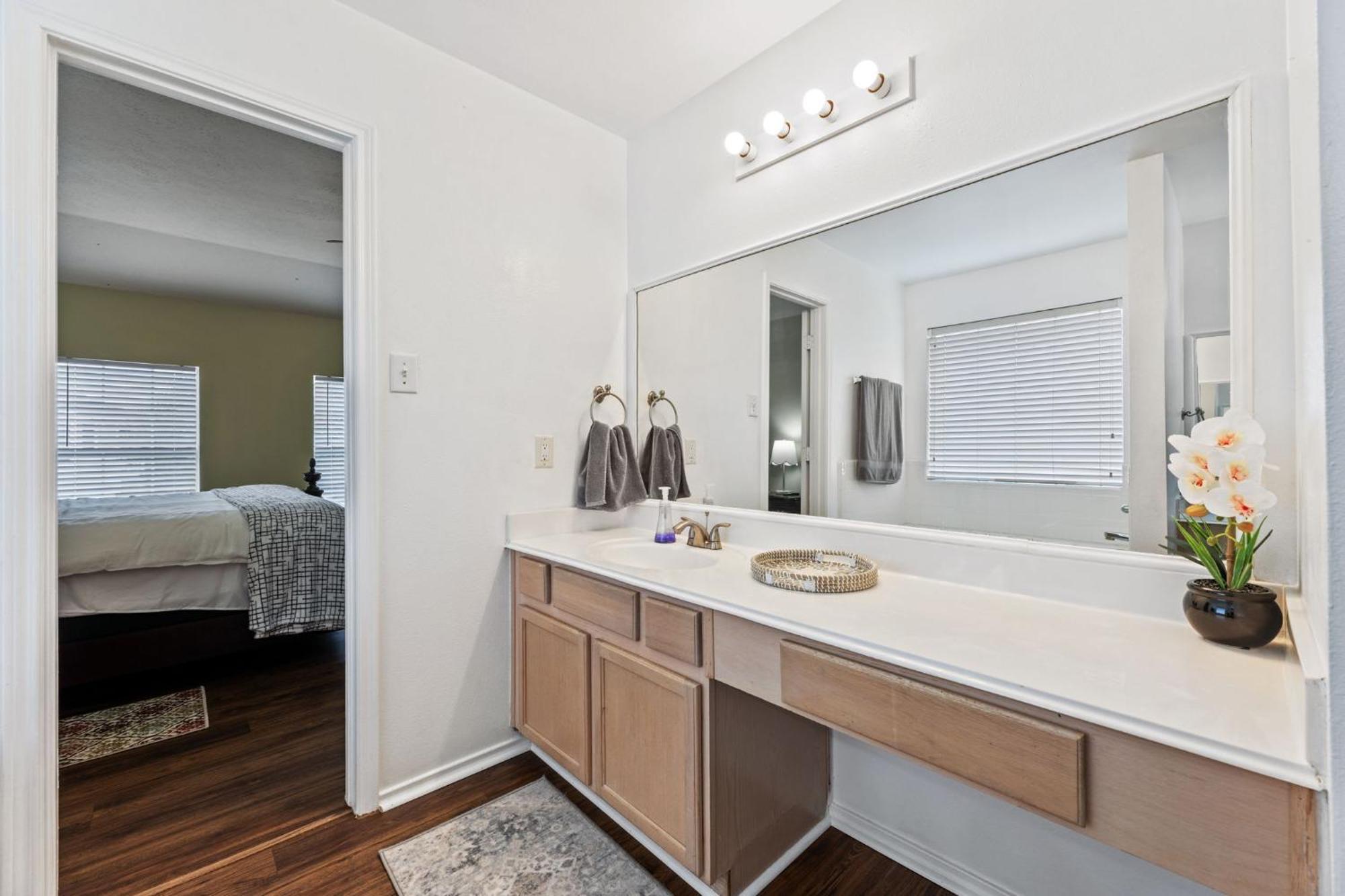 Brand New 4br 2ba With Hot Tub Holiday home *