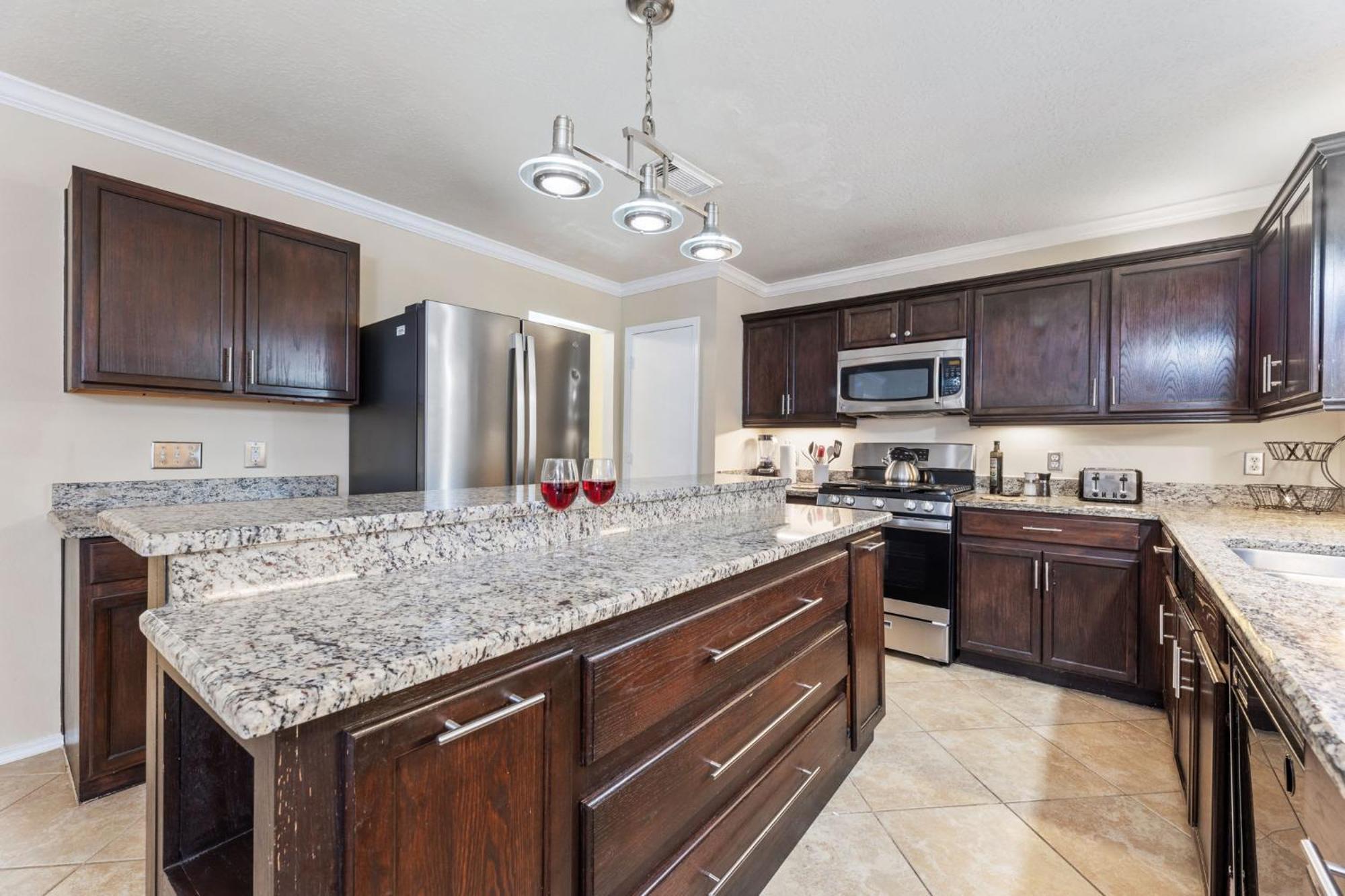 Brand New 4br 2ba With Hot Tub Holiday home
